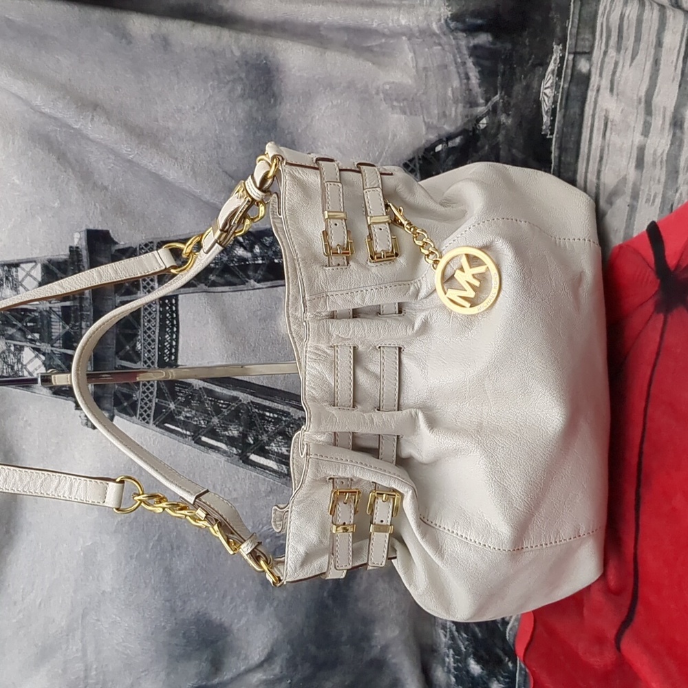 Michael Kors White Shoulder Bag